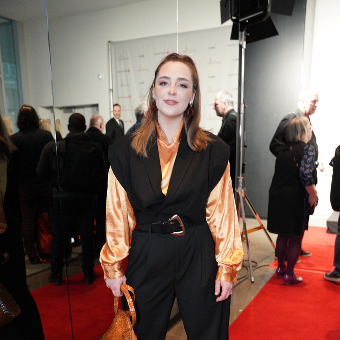 Chloée Deblois Photos