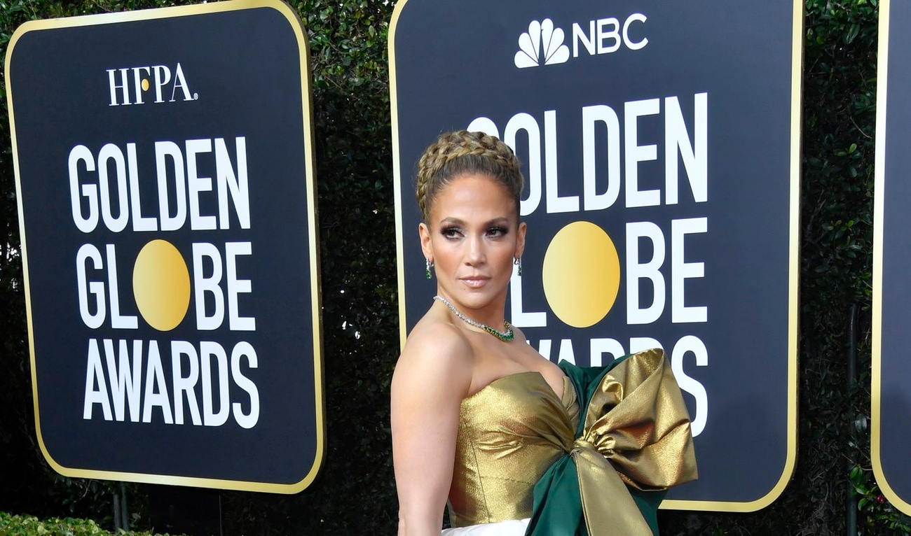 Jennifer Lopez sur le tapis rouge des Golden Globes 2020