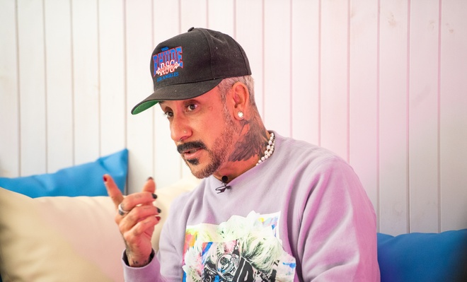 Image de l'article Photos : Véritable frénésie pour AJ McLean des Backstreet Boys en visite à Montréal